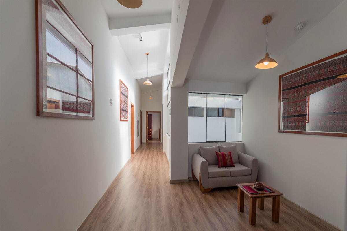 Zonas comunes en los pisos de Quechua Plaza Hotel