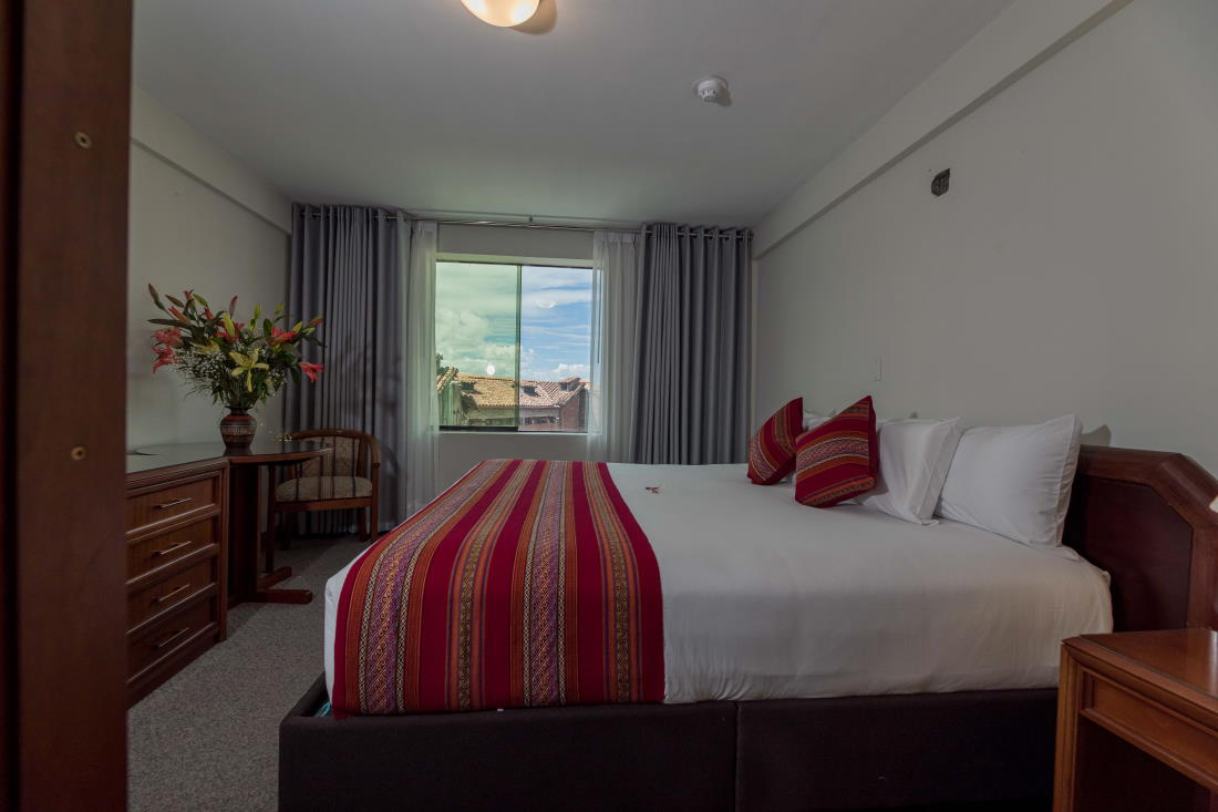 Habitacion doble estandar con cama doble grande 